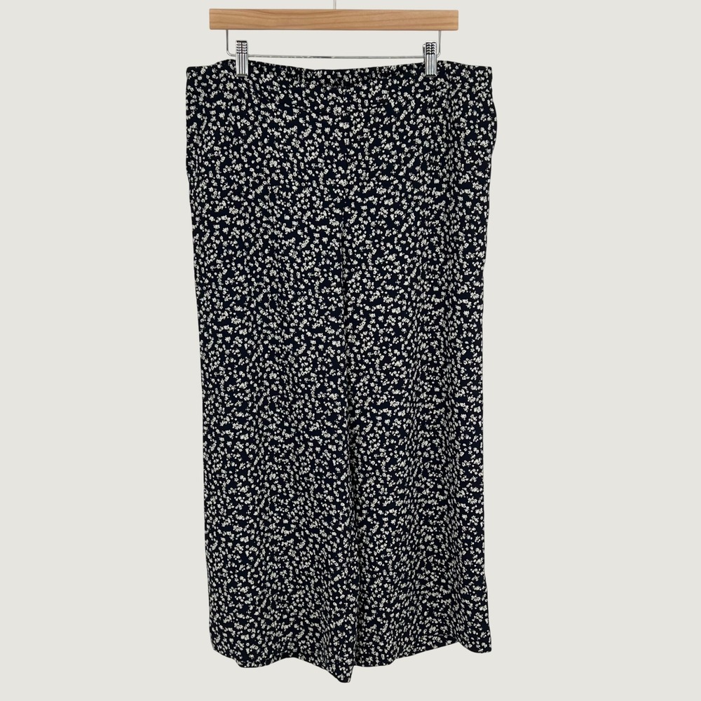 J. Jill Wearever Women Ditsy Floral Wide Leg Cropped Pants Size L Navy Blue